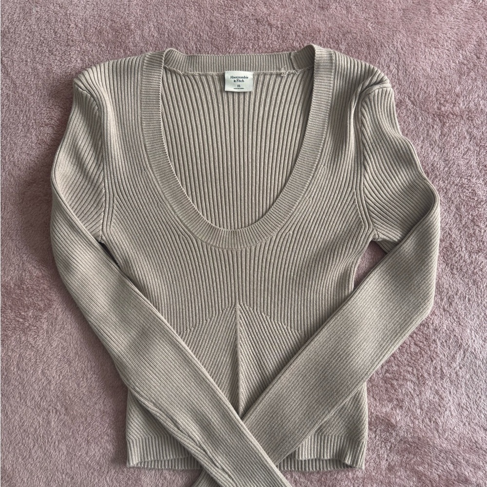 Abercrombie Ribbed Scoop Neck Sweater
